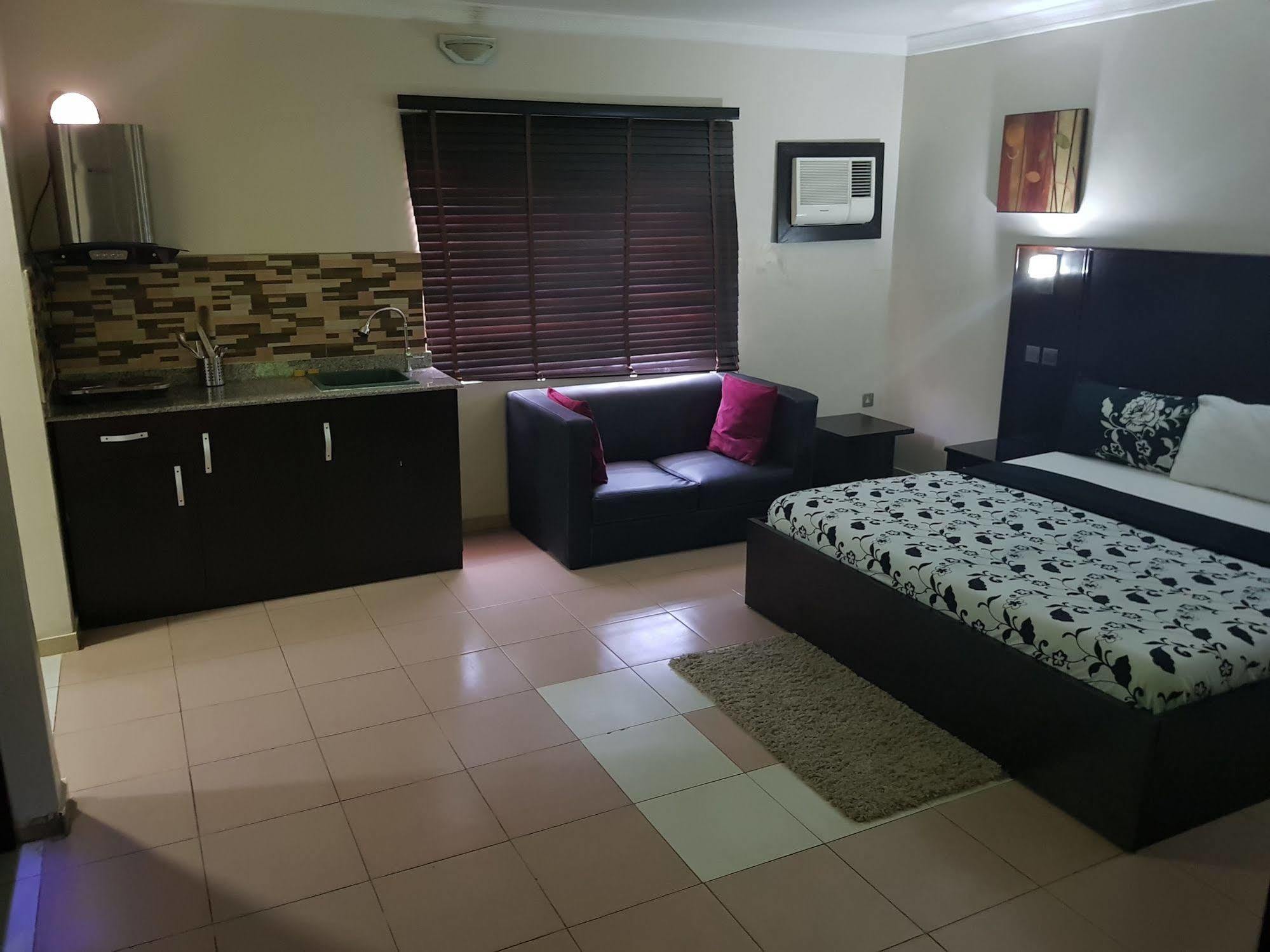 Number 95 Suites Lagos Exterior foto